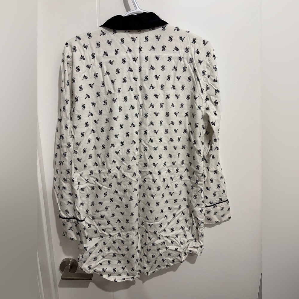 Victoria's Secret Monogrammed Black and White Sleep Shirt Flannel - Picture 4 of 5